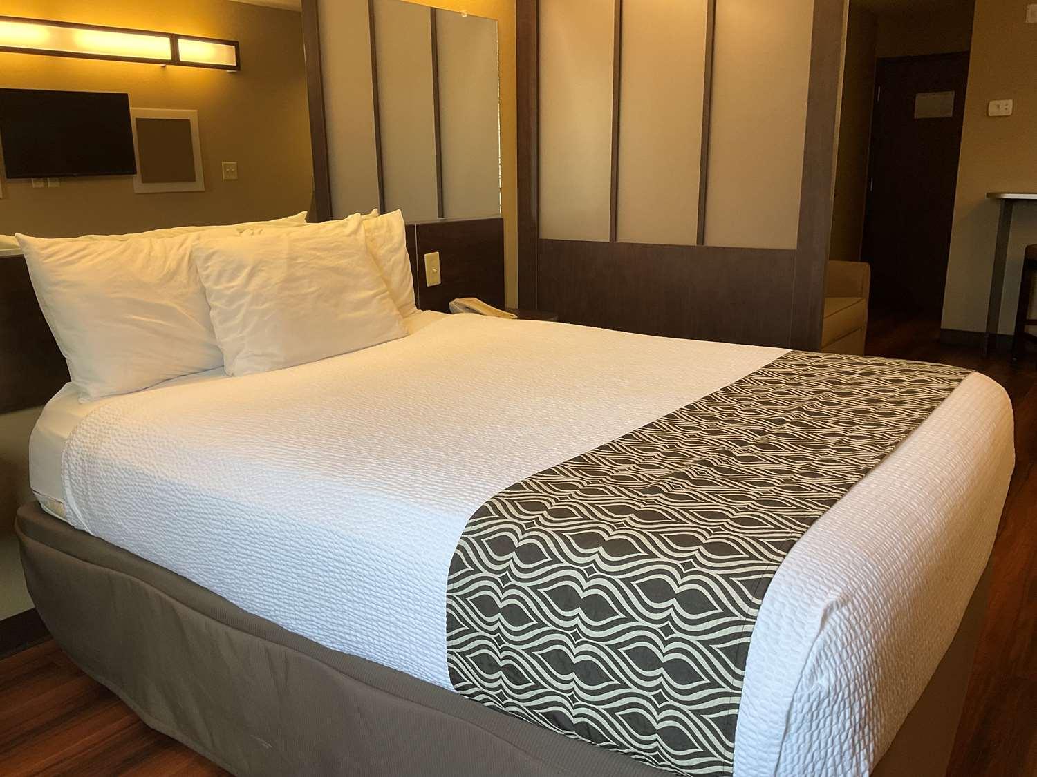 SureStay Plus Hotel by Best Western Buckhannon Exterior foto