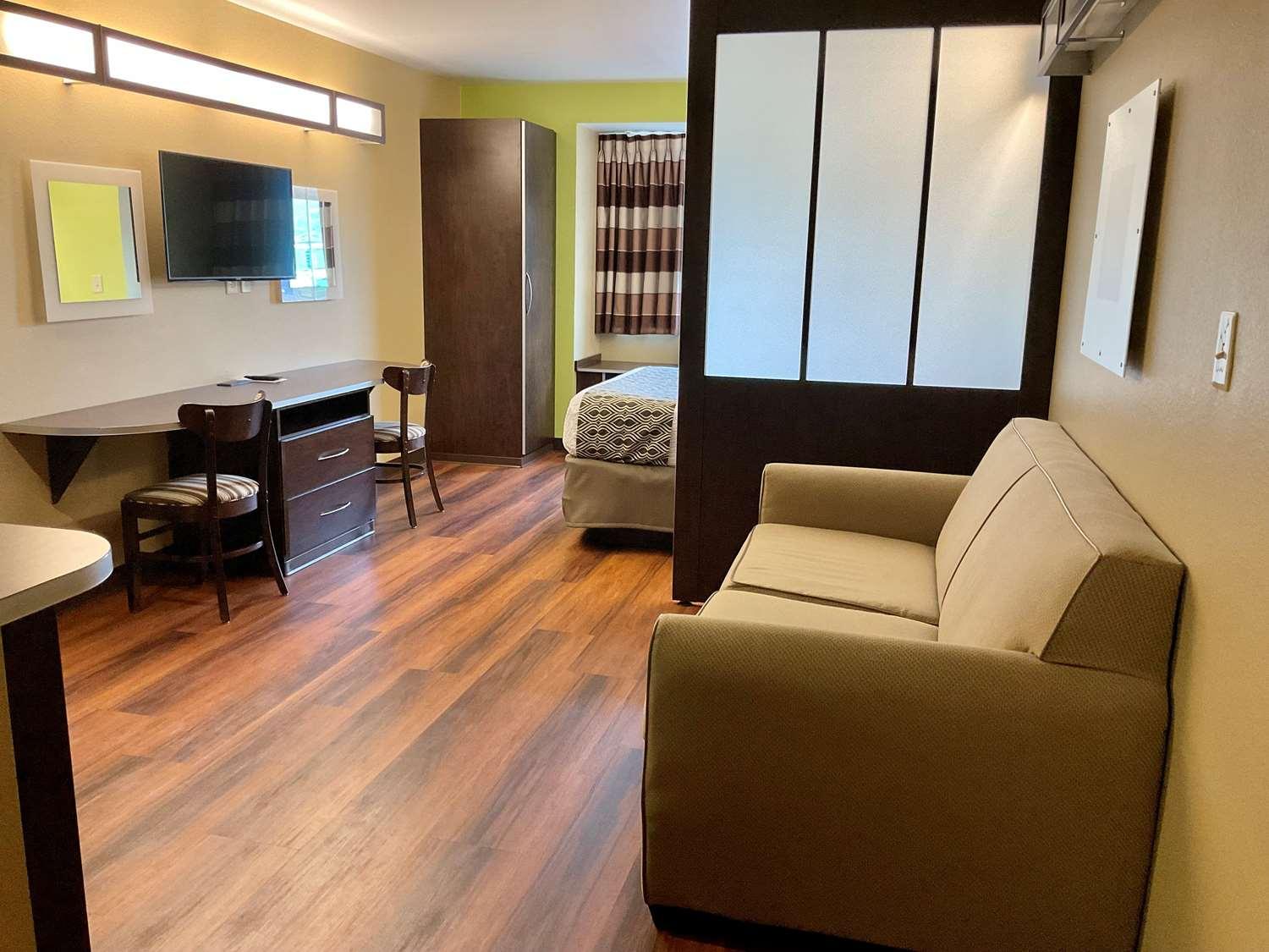 SureStay Plus Hotel by Best Western Buckhannon Exterior foto